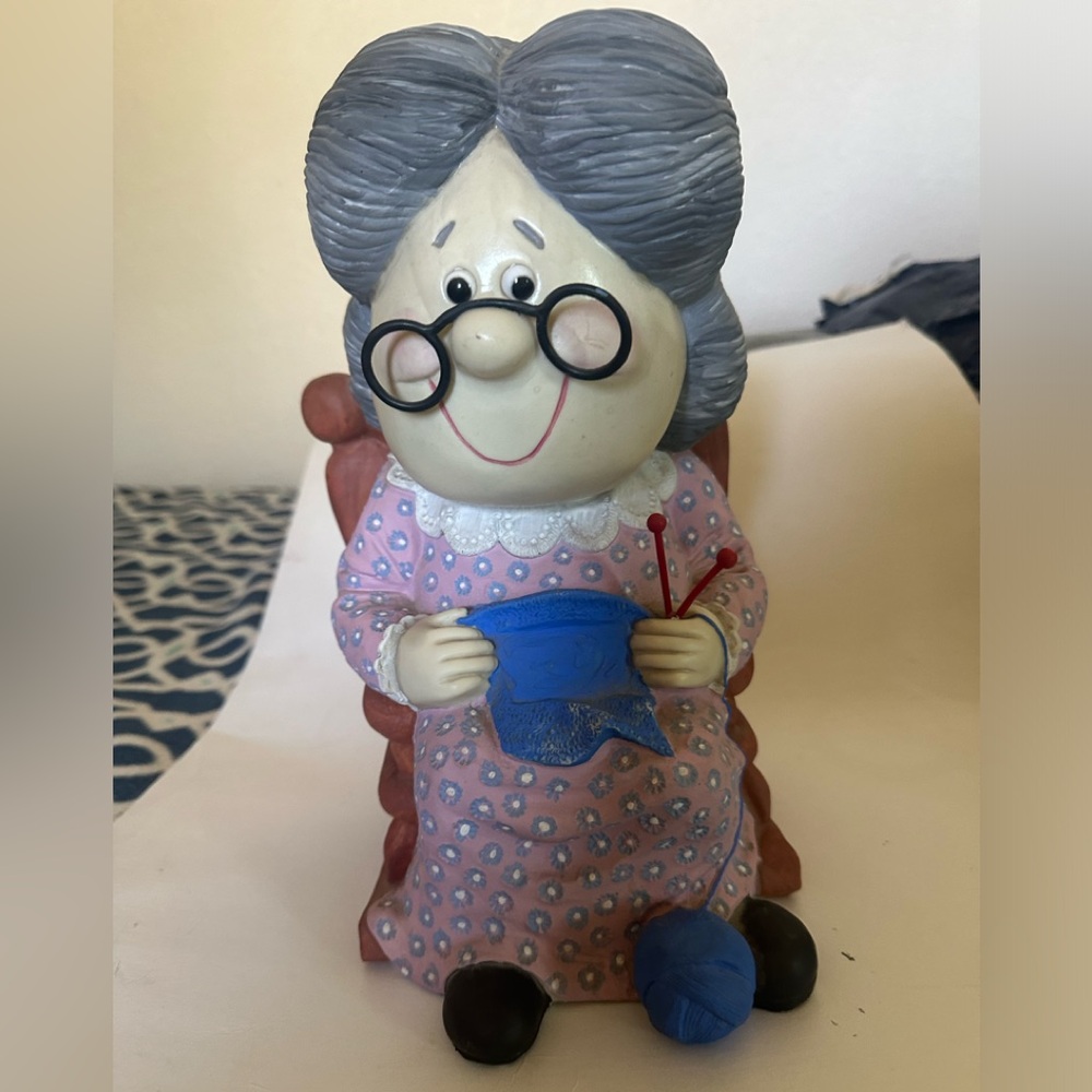 Vintage Grandma Sewing Beautiful Figurine
